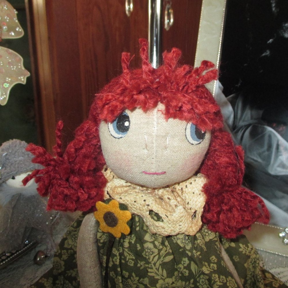 Pearson's Simply Primitives Doll - Picture 2 of 8